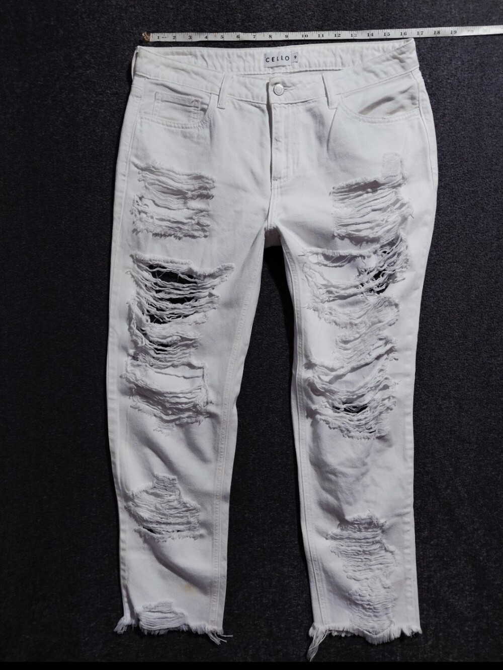 Cello White Distressed Ripped Jeans Sz 9